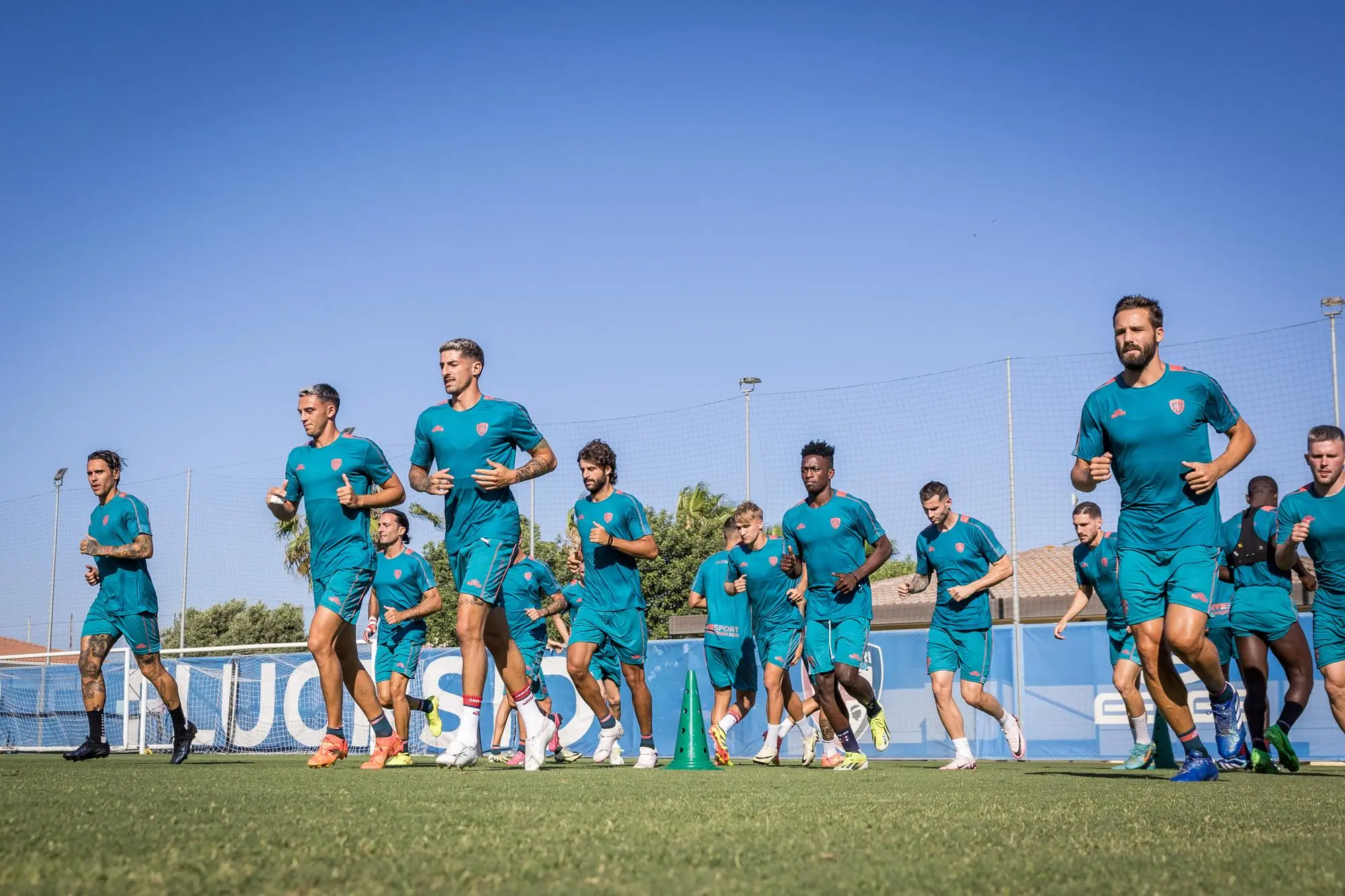Il Cagliari durante il ritiro dello scorso anno