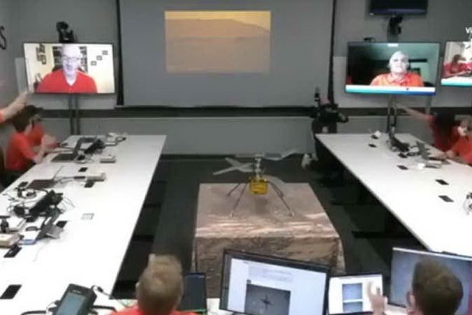 Nasa, la prima volta di un elicottero in volo su un altro pianeta