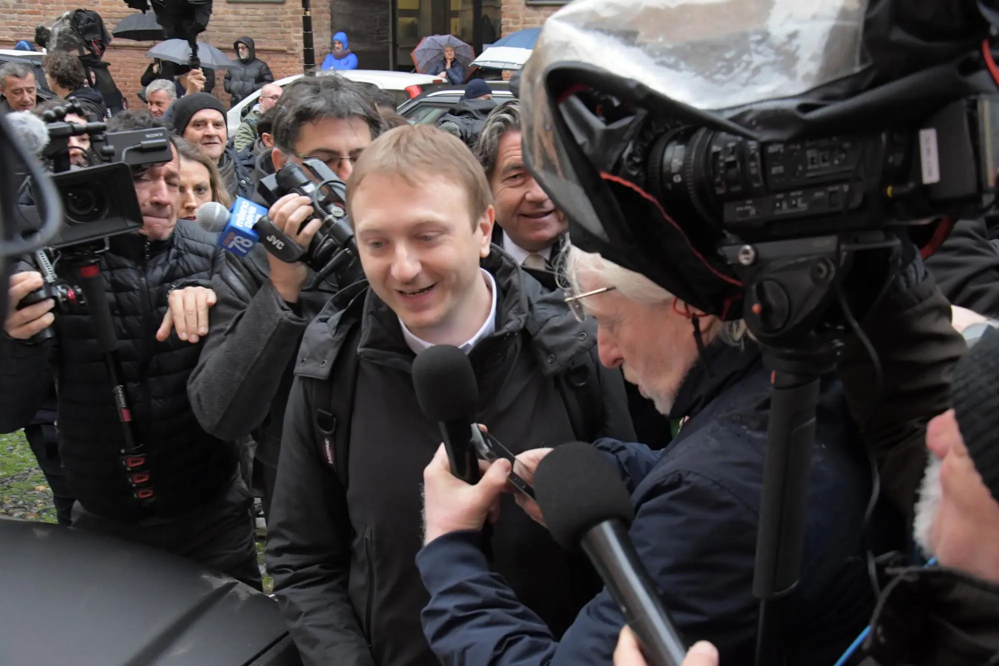 Alberto Stasi all'esterno del tribunale di Pavia per l'incidente probatorio nell'inchiesta su Andrea Sempio, Pavia (Garlasco), 18 dicembre 2025. ANSA/ PAVIA PRESS/PAOLO TORRES