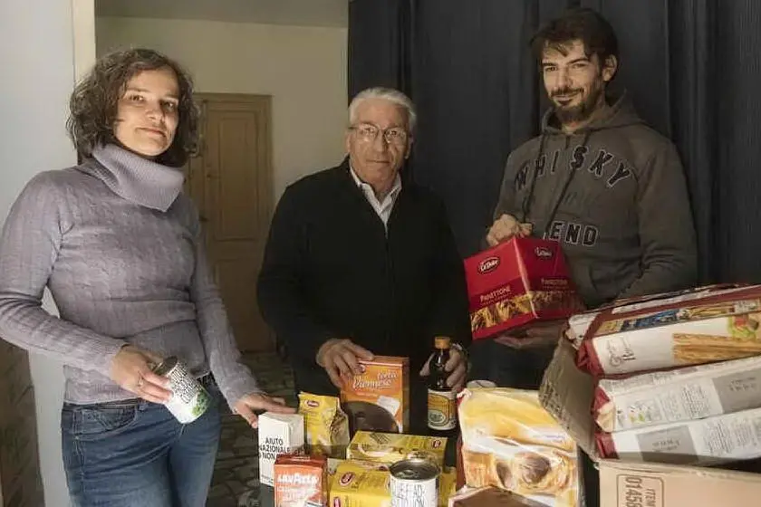 Una raccolta viveri dei vincenziani (Foto G.Daga)