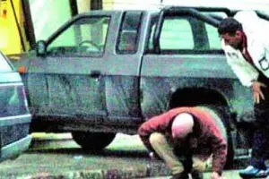 Inquirenti al lavoro sul luogo dell'omicidio del carabiniere