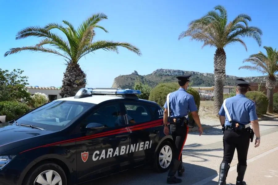 (foto carabinieri)