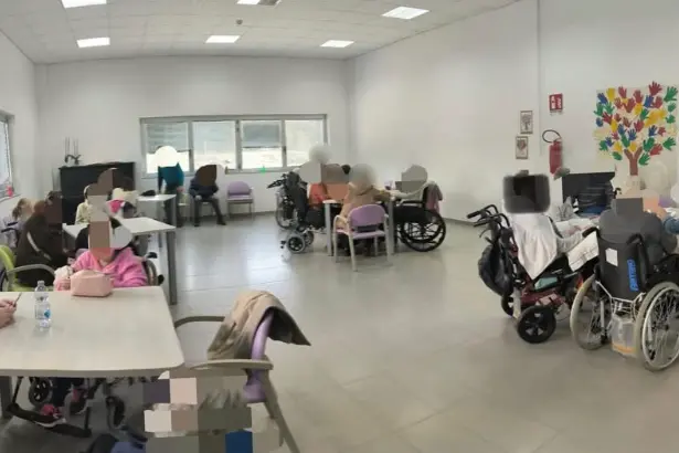 L'incontro con gli anziani della Rsa San Pantaleo (foto concessa)