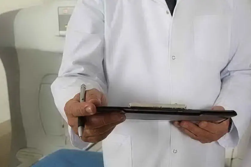 Un medico (foto Pixabay)