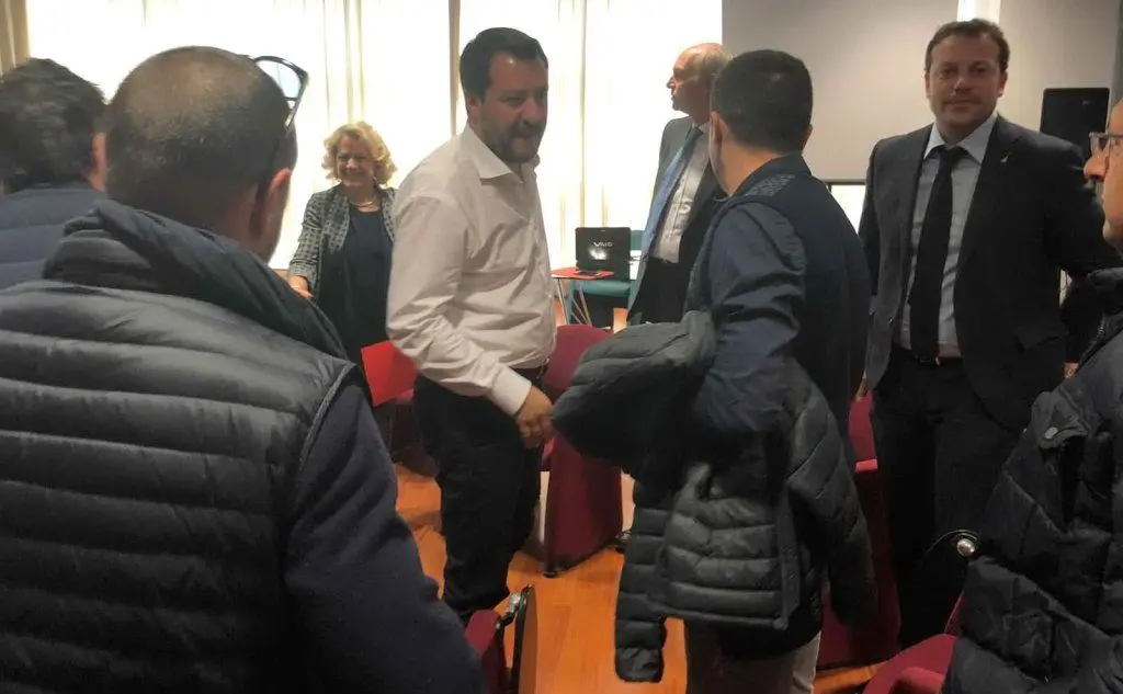 Salvini e il coordinatore della Lega in Sardegna Eugenio Zoffili  (Foto L.P.)