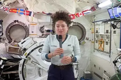L'astronauta Jessica Meir (foto da frame video YouTube)