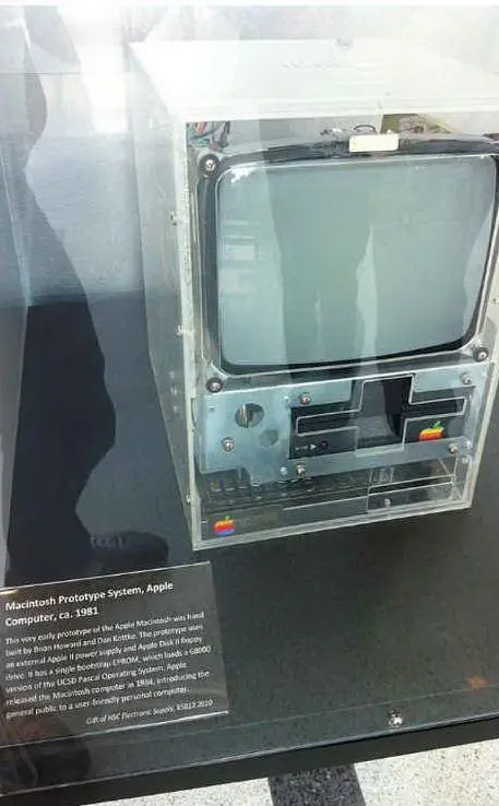 Un prototipo del Macintosh del 1981 (foto Wikipedia)