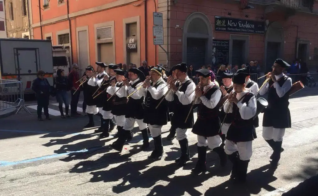 I suonatori di launeddas (foto L'Unione Sarda - Vercelli)