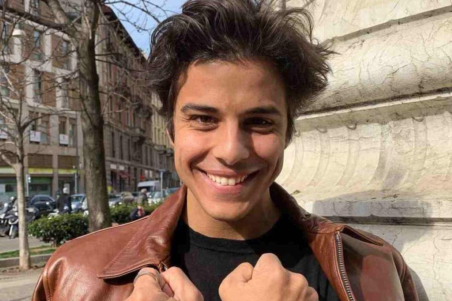 Emorragia cerebrale: Michele Merlo, il giovane cantante lanciato da Amici, è gravissimo