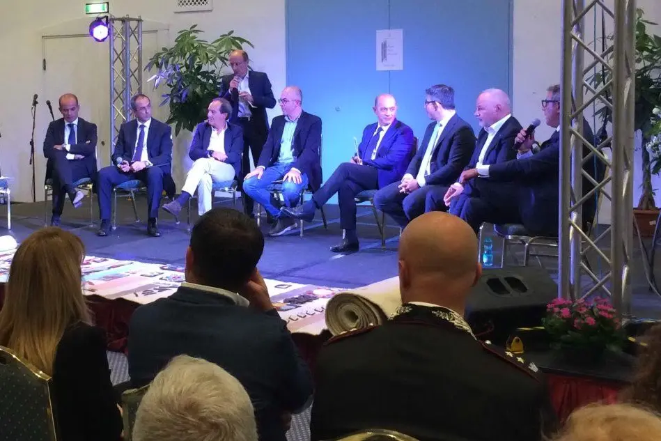 Un momento del dibattito a Porto Cervo