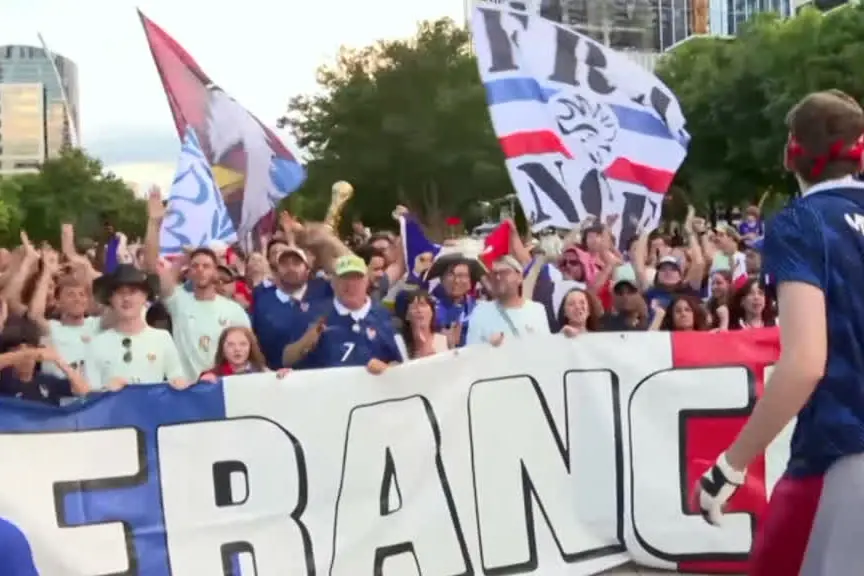 Mondiali, l'attesa in festa dei tifosi francesi a Dallas