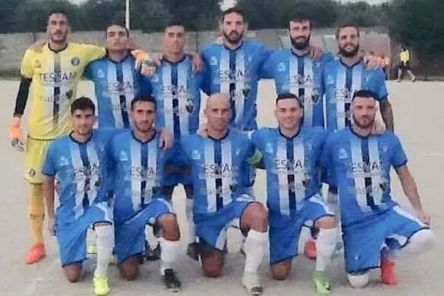 Una formazione del Li Punti Calcio (foto Tellini)