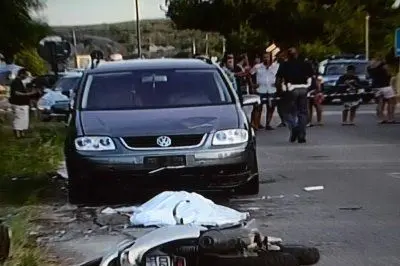 In cidente mortale sulla strada di Platamona - foto Gloria CAlvi