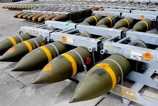 Le bombe MK841 esportate da Rwm in Arabia Saudita (foto L'Unione Sarda-Farris)