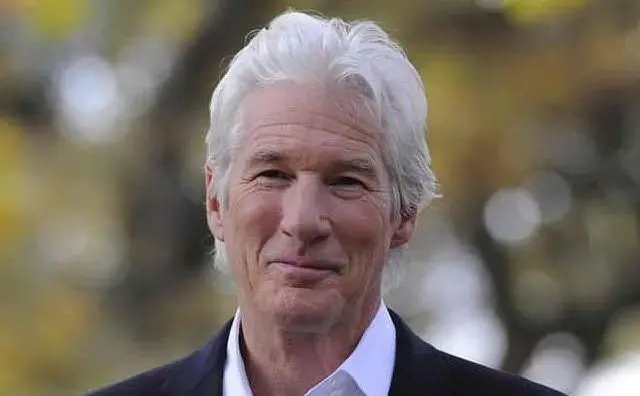 Richard Gere ha scoperto di soffrirne nel 2000 sul set di \"Autumn in New York\"