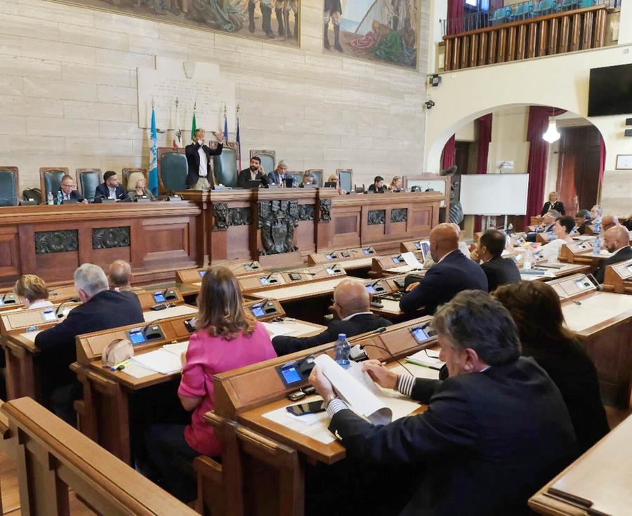 Inizia oggi il lungo dibattito in Consiglio