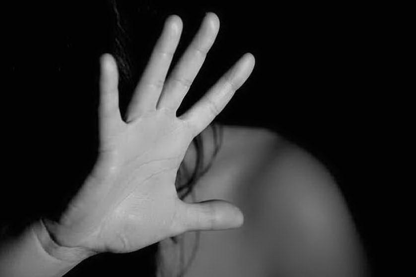 Sedicenne vittima di uno stupro di gruppo, in manette 7 minorenni