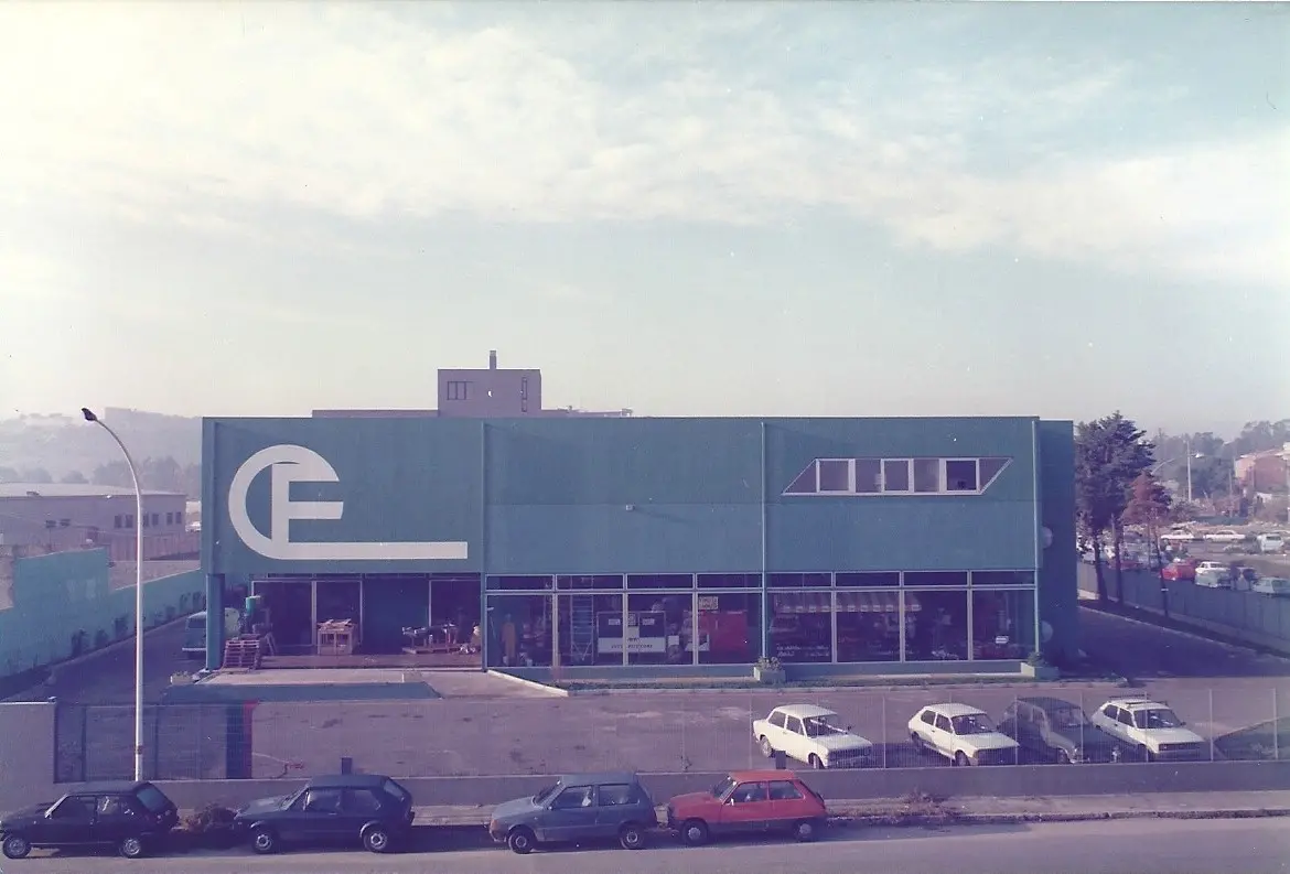 Il negozio 40 anni fa (Foto concessa)