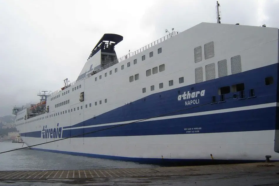 Il traghetto Athara