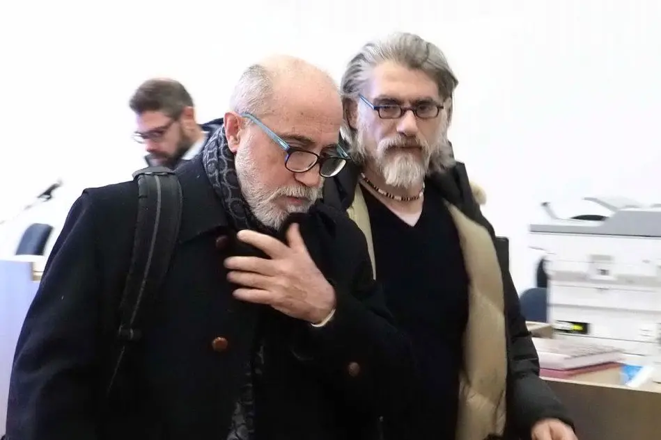 Gilberto Cavallini, insieme al giornalista Massimiliano Mazzanti (Ansa - Benvenuti)