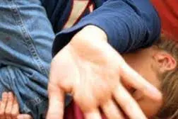 Violenza su minori (immagine simbolo, foto Ansa)