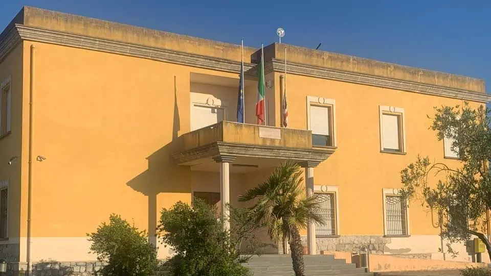 https://immagini.unionesarda.it/version/c:ODRmNmVlMTUtYzQxNS00:NjgyMjk1MjUtZDEyNi00/image.webp?f=16:9