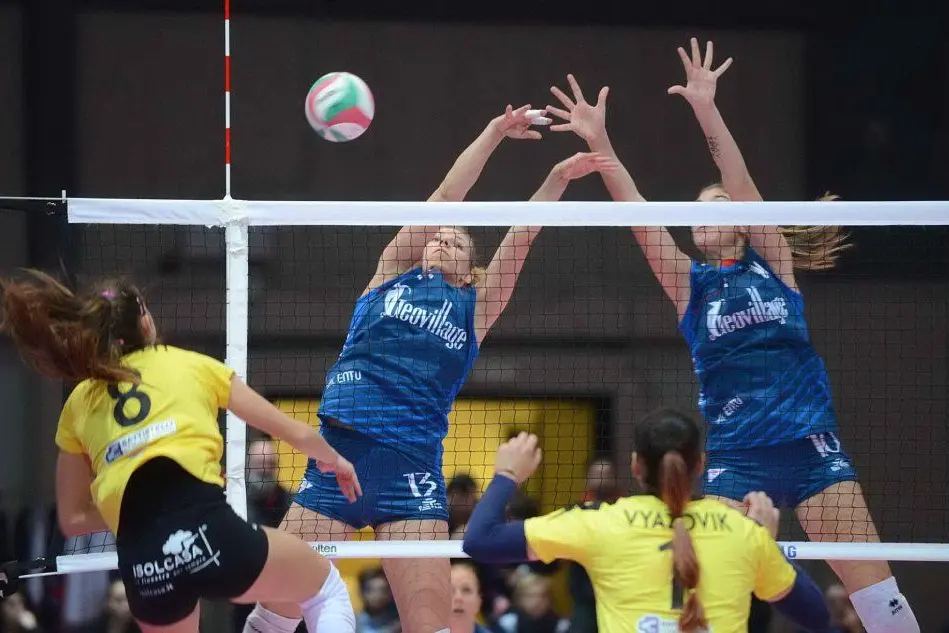 Volley, Hermaea Olbia - Battistelli SG Marignano (foto Antonio Satta)