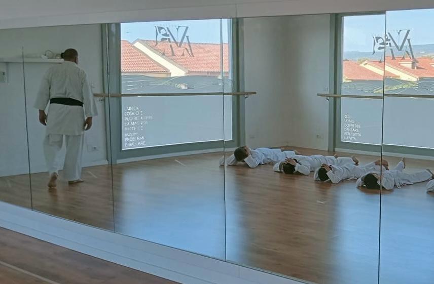 Dopo 15 anni di assenza, il karate mette radici a 