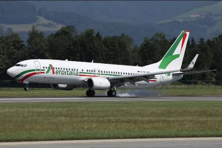 Problemi al decollo, volo Aeroitalia rientra a Malpensa