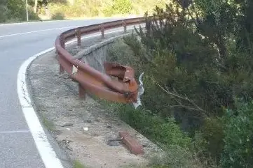 Un tratto della strada tra Burcei e Campuomu