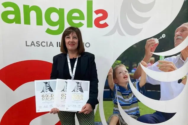 La consegna del premio a Lecce (L'Unione Sarda)