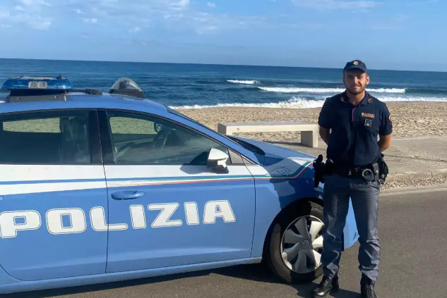 Il poliziotto che ha salvato la donna a Palau