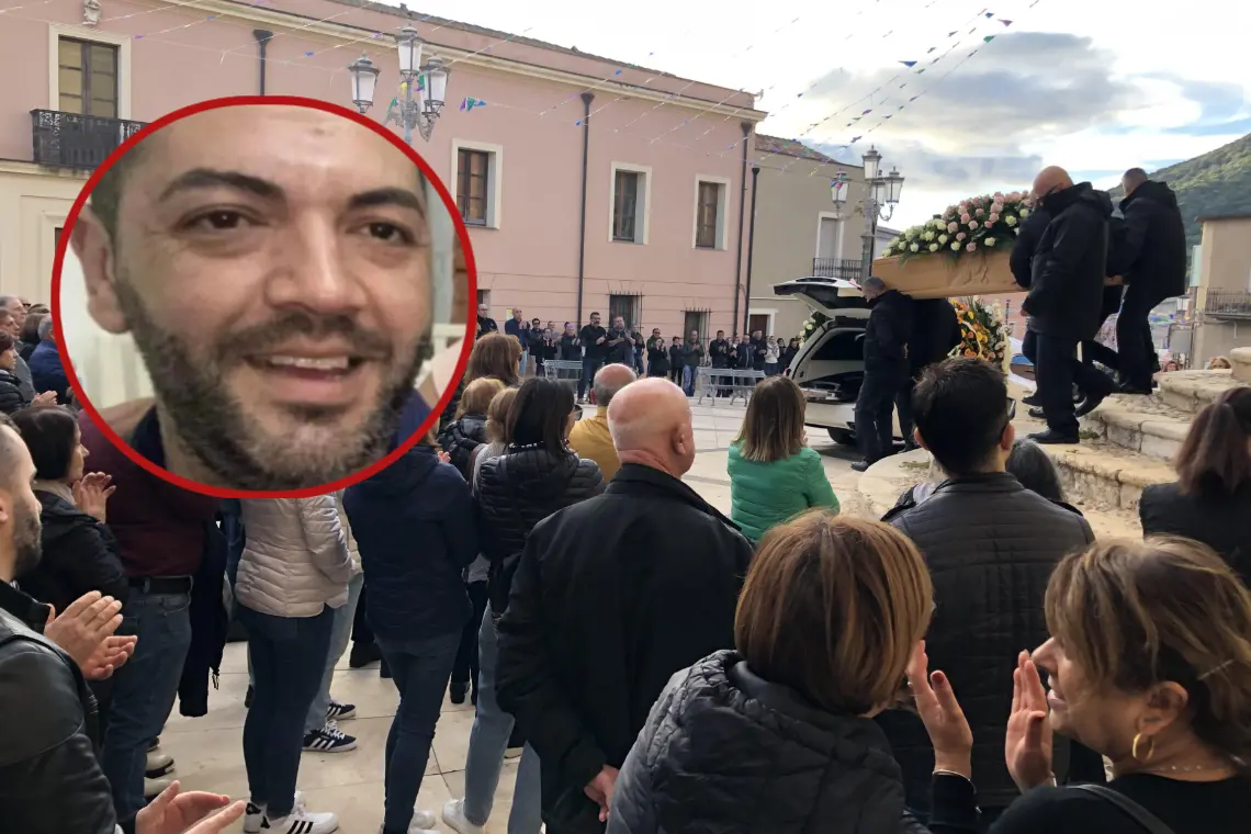 Il funerale di Sergio Angioni