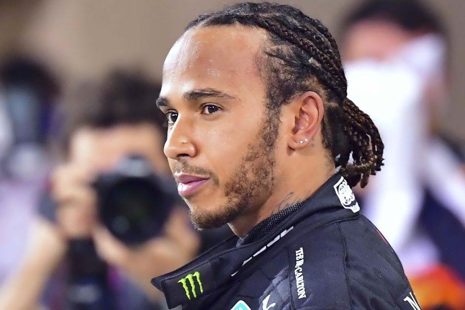 Lewis Hamilton positivo al Covid-19: &quot;Sintomi lievi&quot; VIDEO