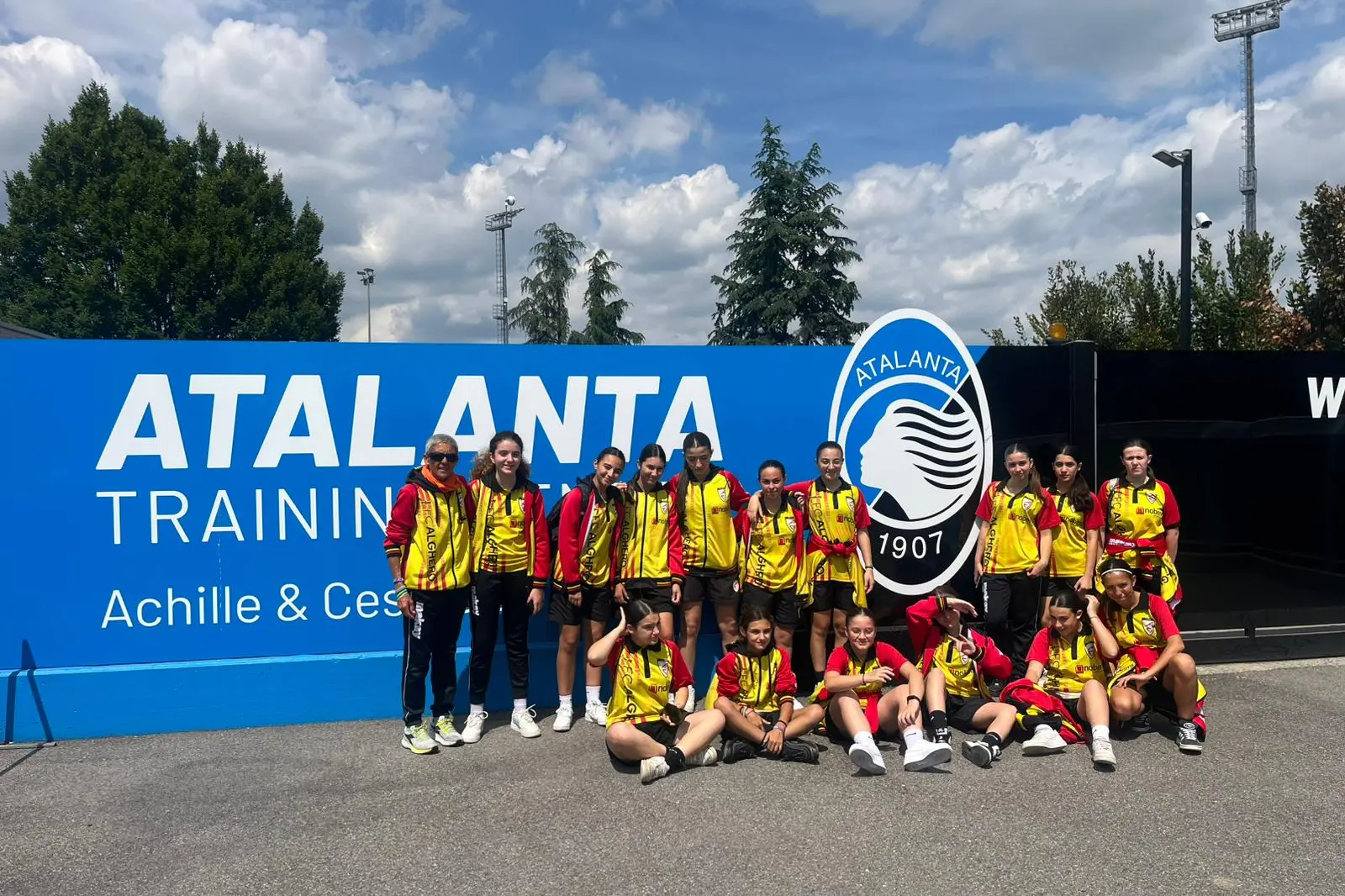 La squadra femminile Fc Alghero alla DeAcademy (Foto concessa)