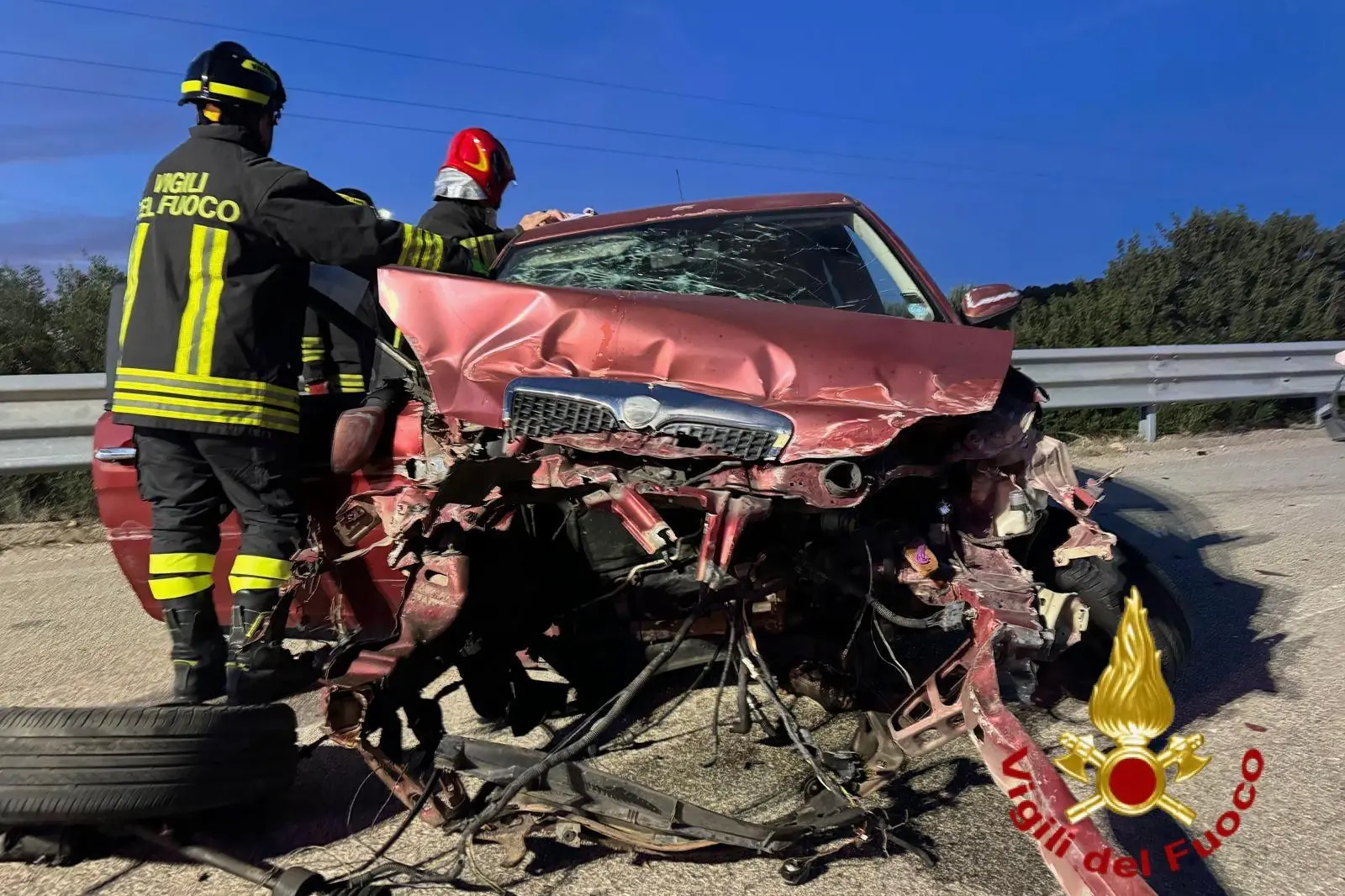 L'incidente (foto vigili del fuoco)