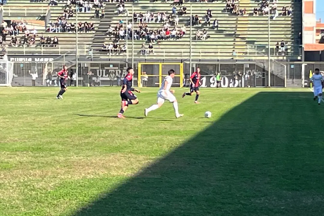 Un'immagine dell'ultima partita giocata dall'Olbia con la Flaminia (foto Ilenia Giagnoni)