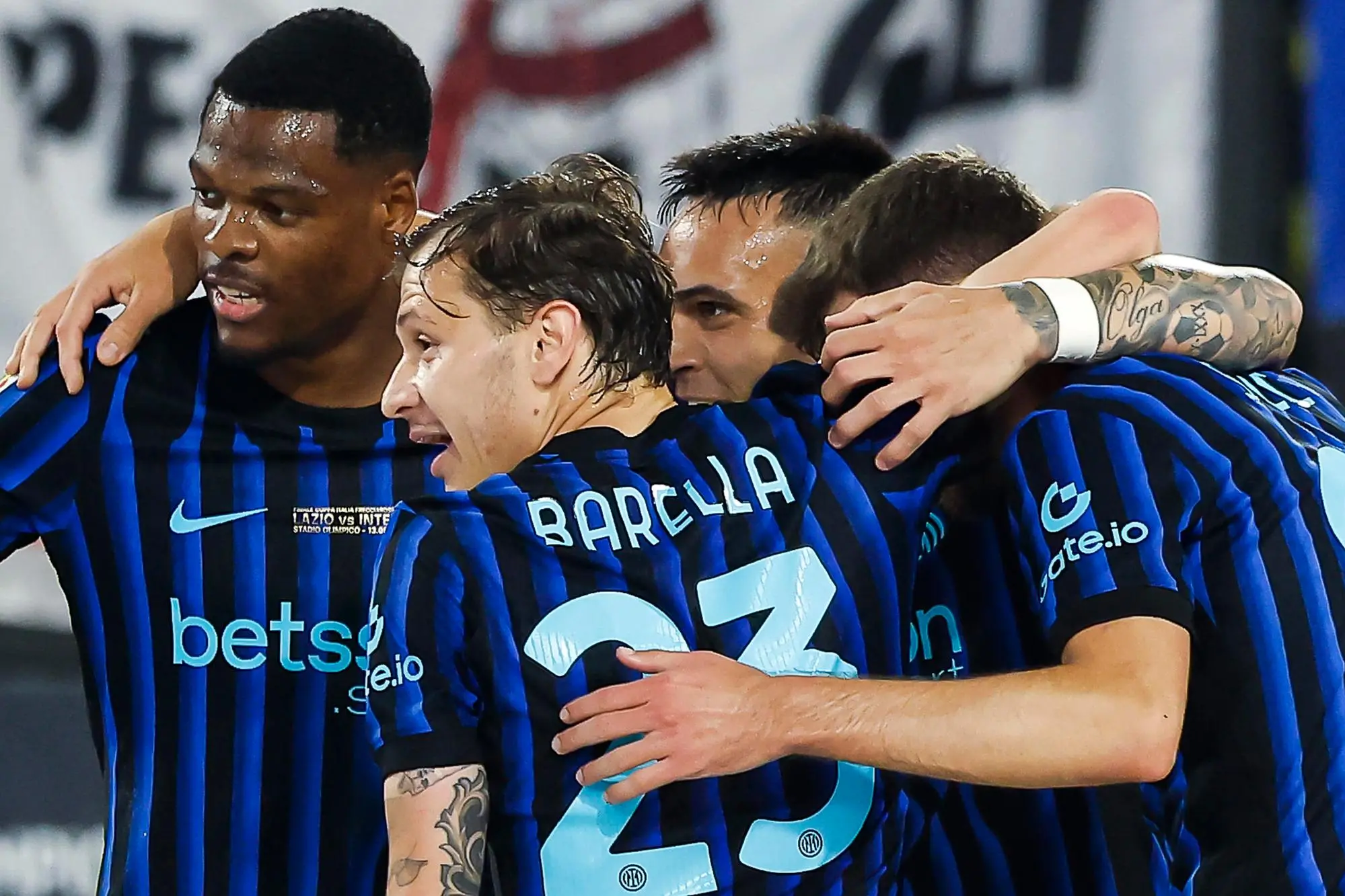 Riparte il campionato, subito in campo Inter-Monza e Udinese-Como L'esultanza dei giocatori dell'Inter dopo il secondo gol (ANSA/ANGELO CARCONI)