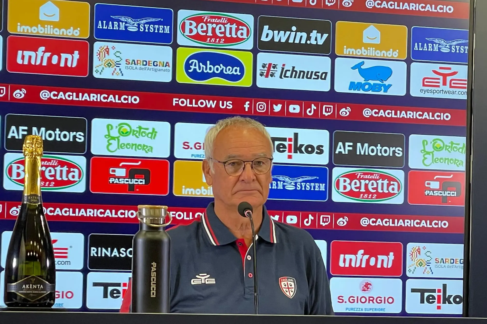 Claudio Ranieri, allenatore del Cagliari (foto Spignesi)