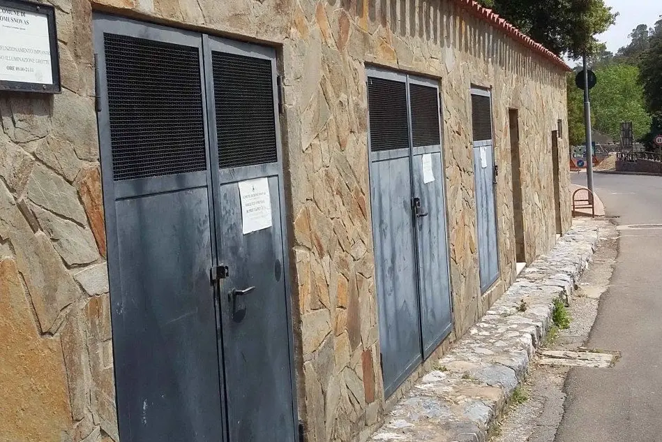 La cabina sorgente de S'Acqua callenti che approvigiona Domusnovas (L'Unione Sarda - Farris)
