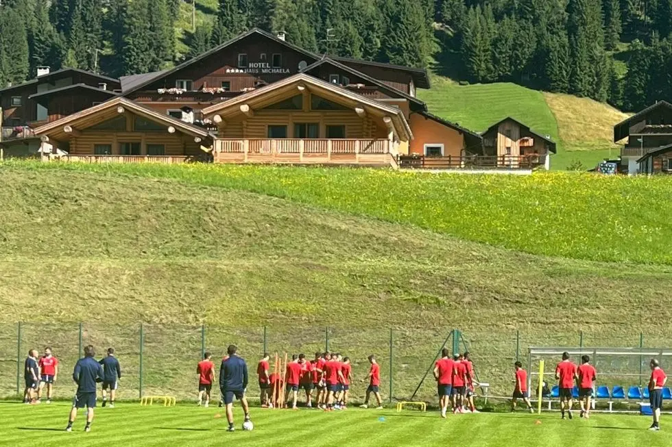 La Torres nel ritiro di Sappada (foto Torres)