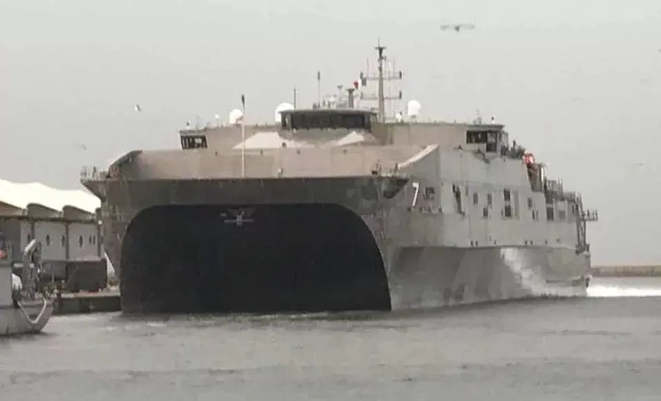 L'Usns Carson City in porto a Cagliari (L'Unione Sarda)