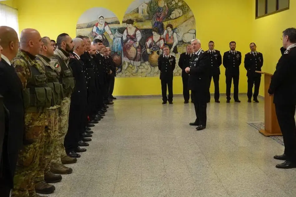 La visita del generale a Nuoro (foto L'Unione Sarda - Serreli)