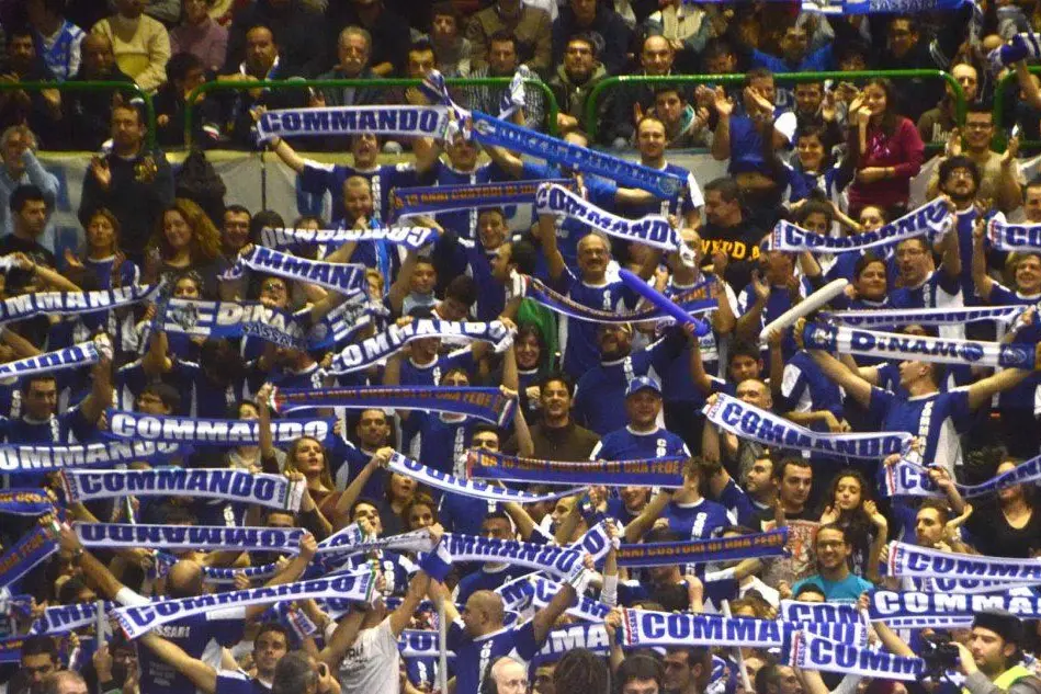 Un'immagine dei tifosi della Dinamo