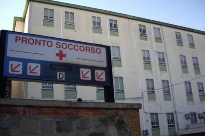 L'ospedale a San Gavino (foto Ansa)