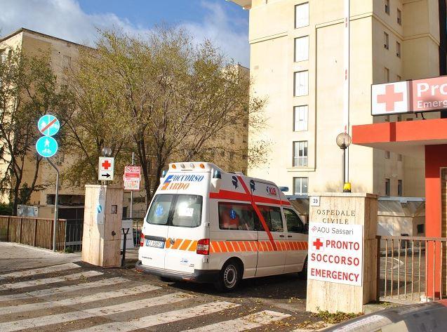Sorso: cade da un albero, ferito taglialegna