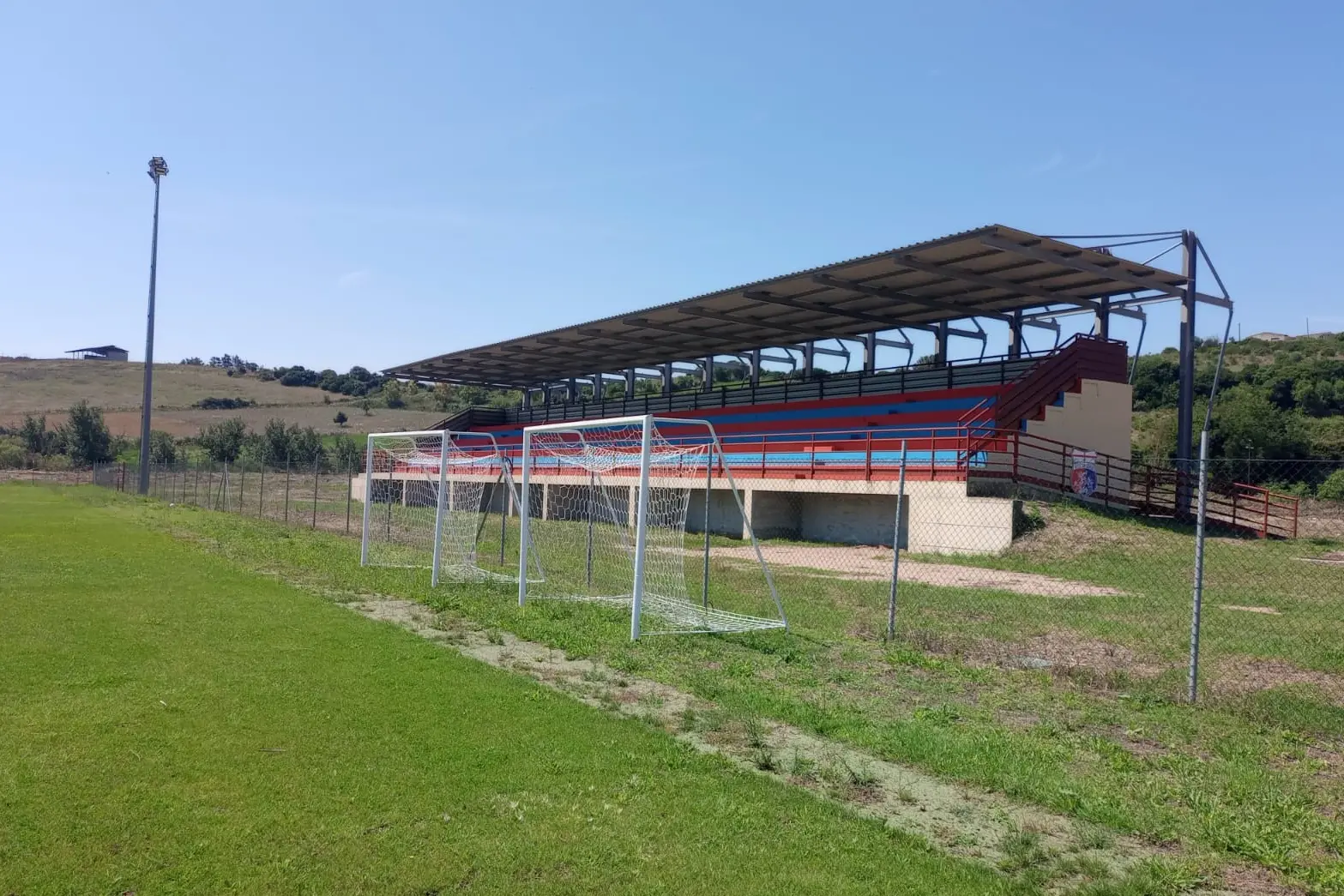 Il campo sportivo di Perfugas (foto Tellini)
