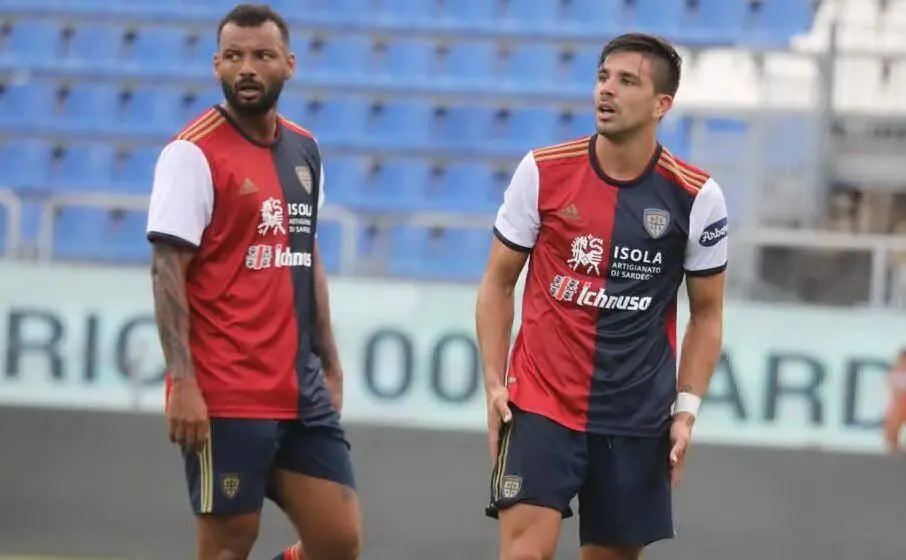 La coppia gol rossoblù (Ansa)