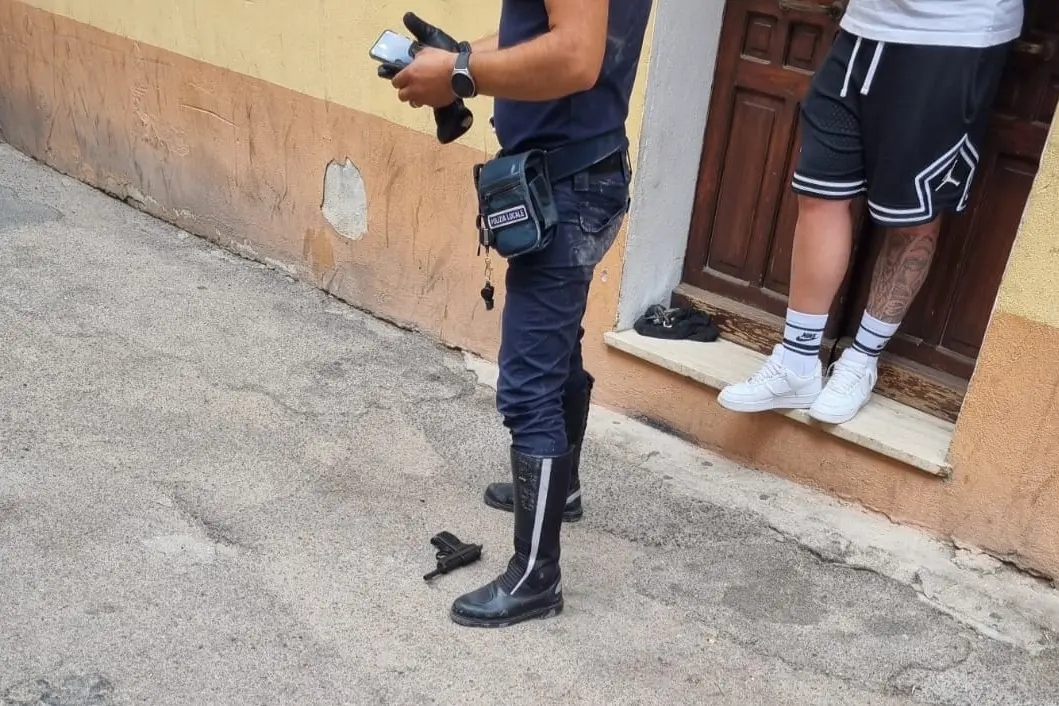 L'arma utilizzata dall'arrestato (Emanuele Floris)