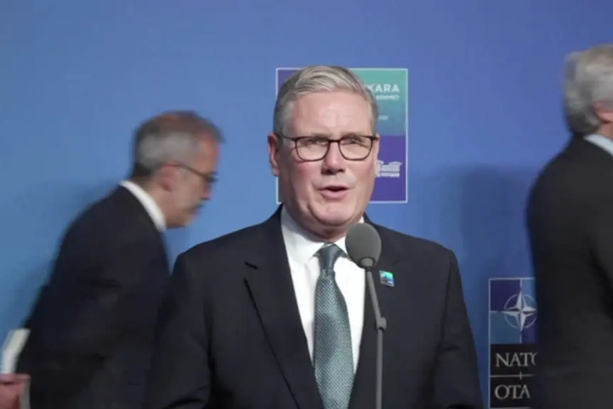 Nato, Starmer ad Ankara: molto importante mostrare unità e forza